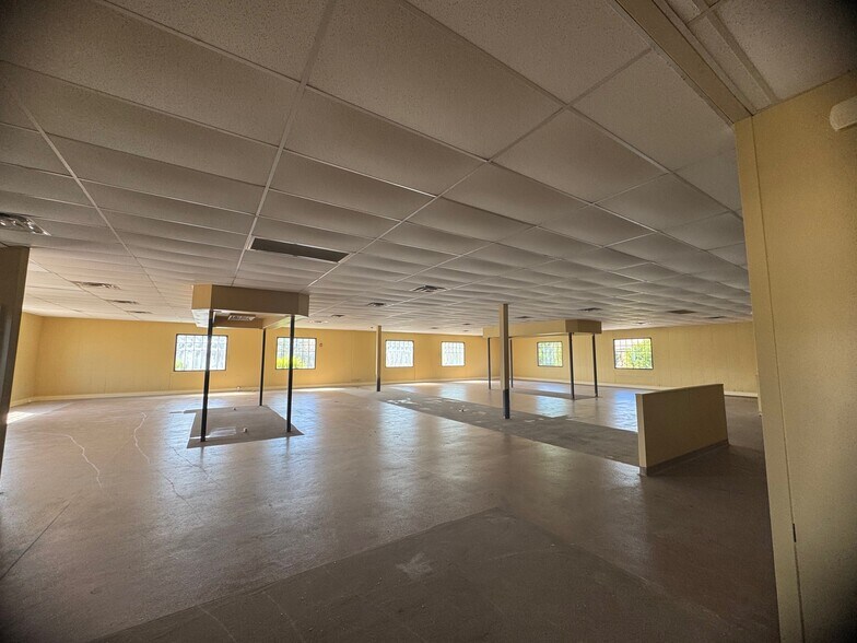 More Photos Of 3909 Lake Ave, Fort Wayne Medical For Lease