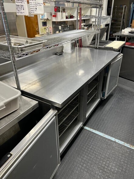 More Photos Of 811 W Findlay St, Carey Restaurant For Sale