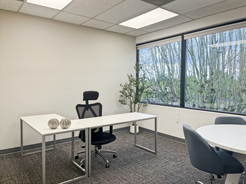 More Photos Of 2600 SE 98th Ave, Portland Coworking Space