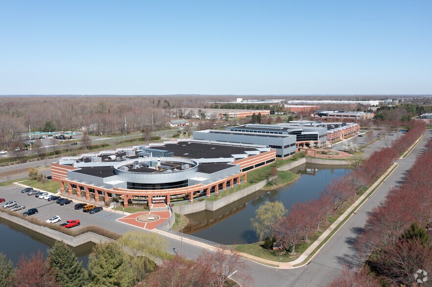 More Photos Of 2 Clarke Dr, Cranbury Research And Development For Lease