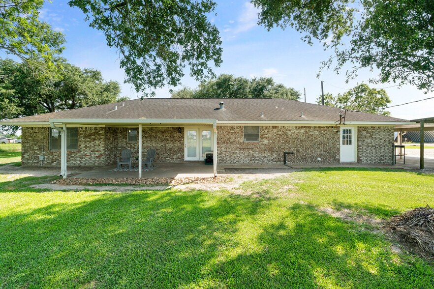 More Photos Of 2555 Straznicky Rd, Beasley Flex For Sale