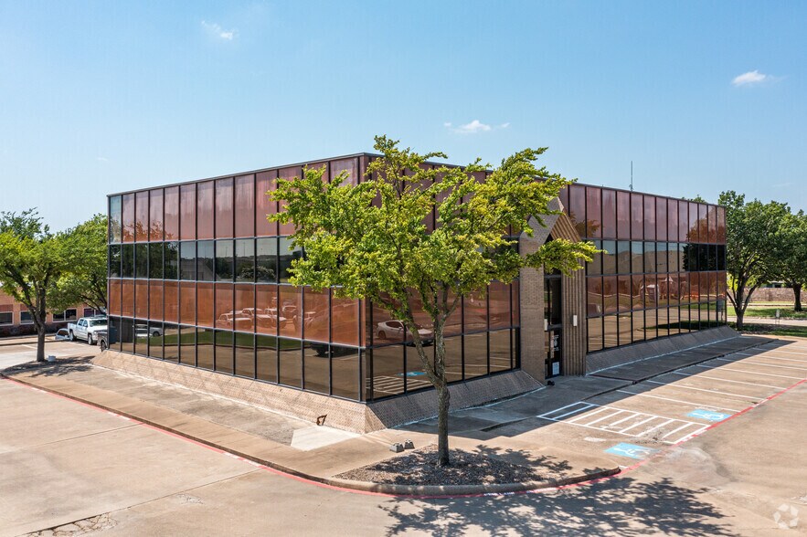 More Photos Of 4040 Fossil Creek Blvd, Fort Worth Office For Lease