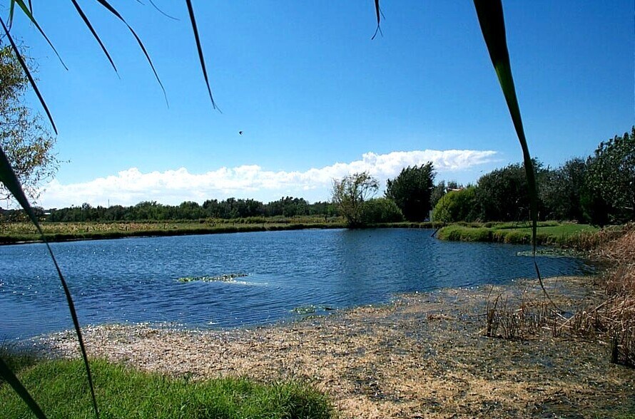 More Photos Of 1804 E College Blvd, Roswell General Retail For Sale