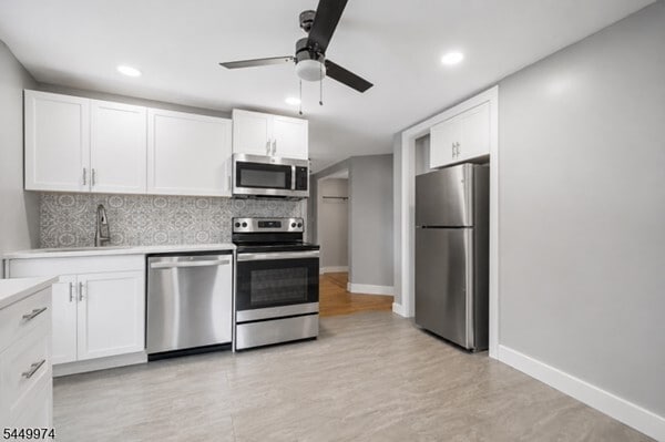 More Photos Of 59 Railroad Ave, Washington Apartments For Sale
