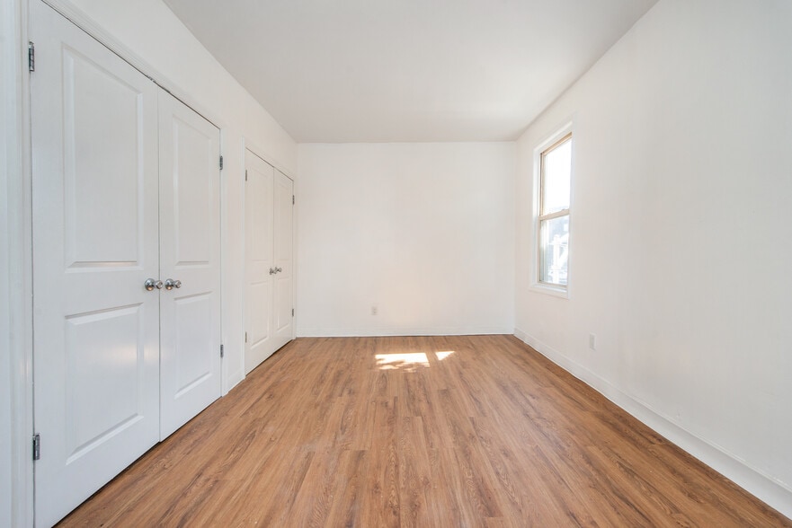 More Photos Of 611 Summit Ave, Union City Storefront Retail Residential For Sale