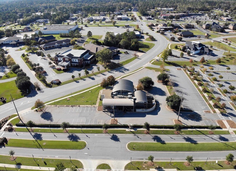 More Photos Of 2807 Meredyth Dr, Albany Restaurant For Sale