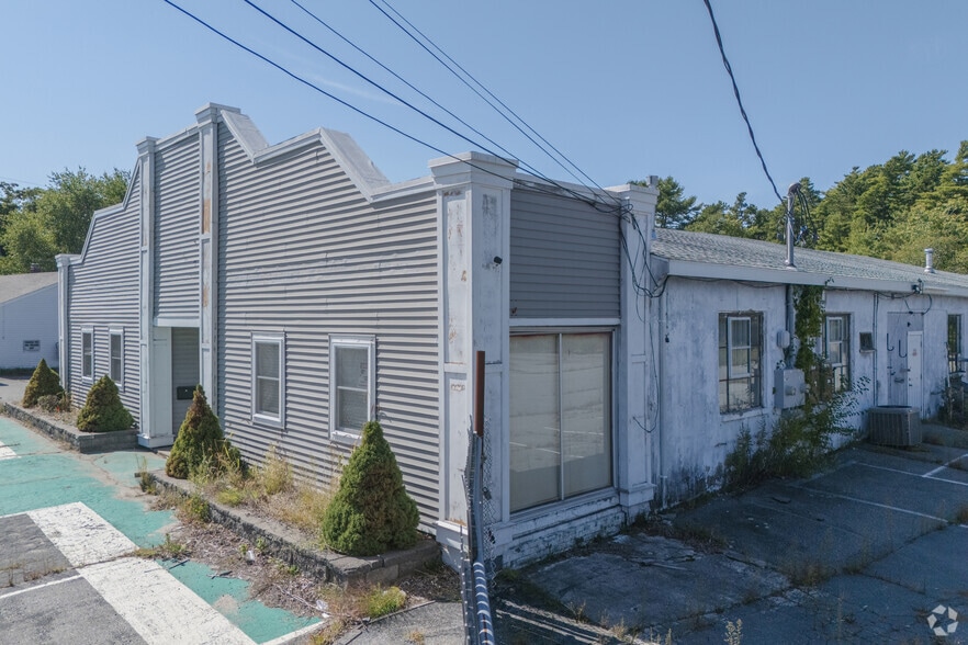 More Photos Of 167 Marion Rd, Wareham Industrial For Sale
