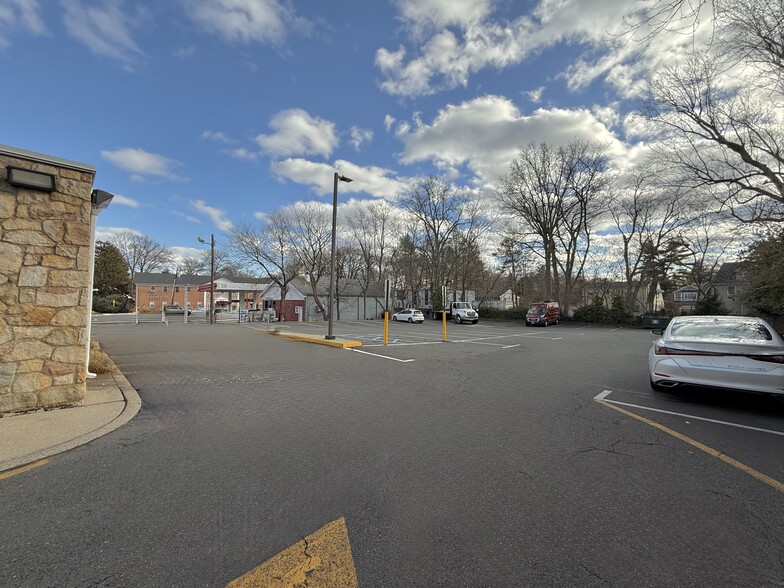 More Photos Of 350 Madison Ave, Cresskill Office For Sale