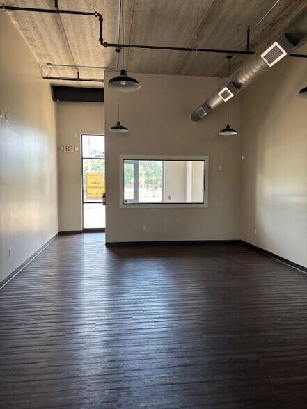 More Photos Of 2701 W Michigan Ave, Kalamazoo Apartments For Lease