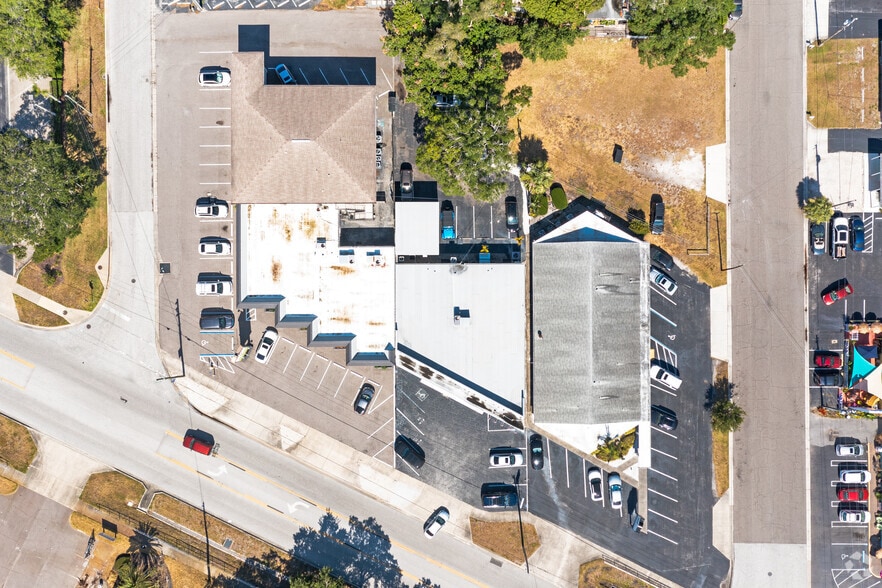 More Photos Of 400 Indian Rocks Rd N, Belleair Bluffs Storefront Retail Office For Lease