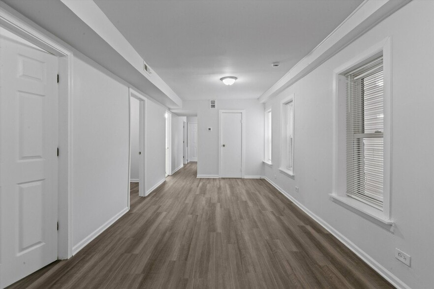 More Photos Of 2152 W 21st St, Chicago Multifamily For Sale