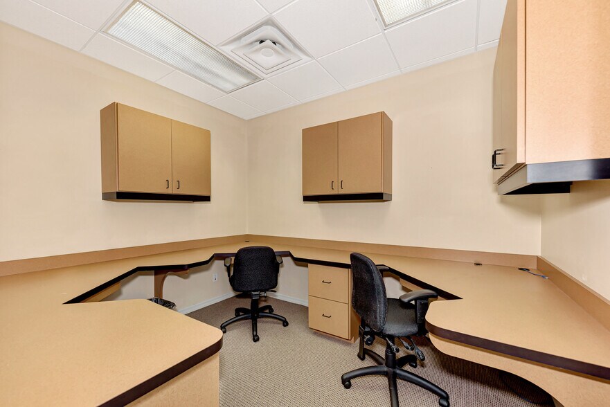 More Photos Of 1314 E Venice Ave, Venice Medical For Sale