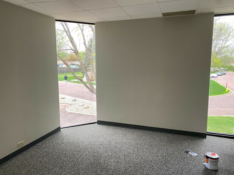 More Photos Of 3500 S Phillips Ave, Sioux Falls Office For Lease