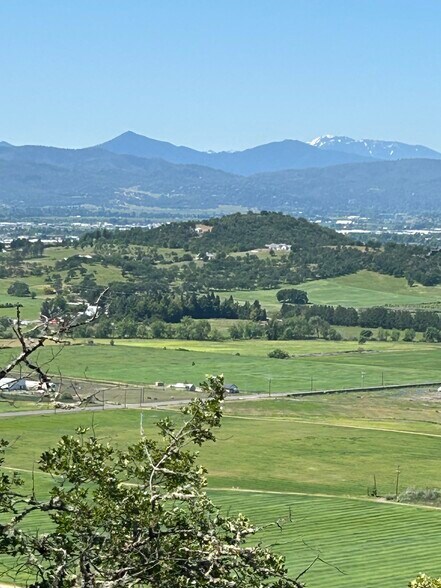 More Photos Of 5908 Foothill Rd, Central Point Land For Sale