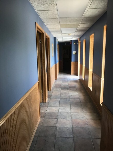 More Photos Of 2050 Stanley Ave, Portage Warehouse For Lease