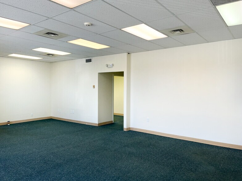 More Photos Of 400 Jefferson Ave, Washington Medical For Lease