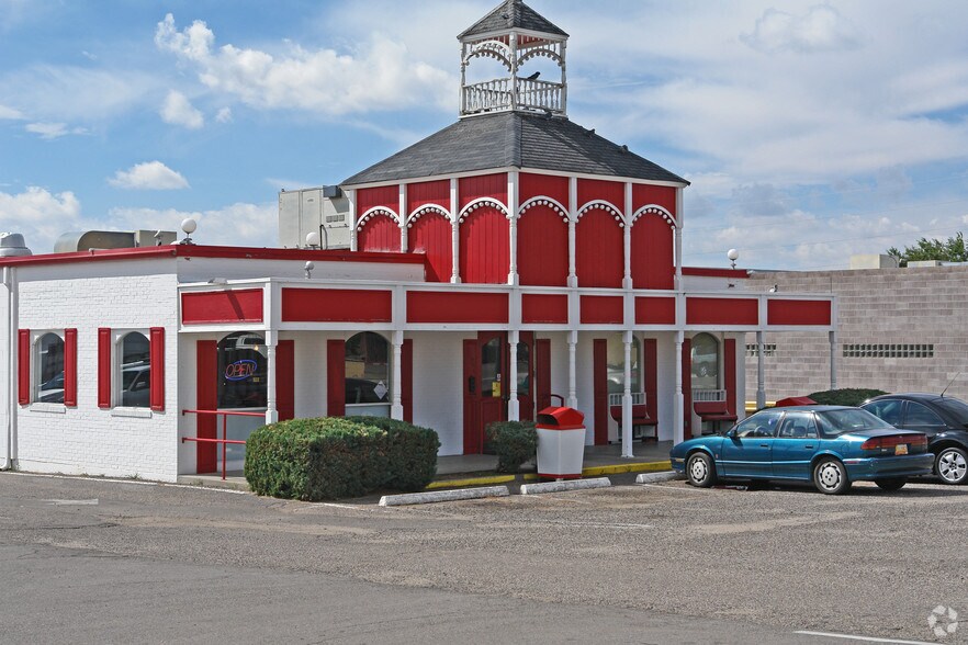 More Photos Of 8600 Indian School Rd NE, Albuquerque Restaurant For Sale
