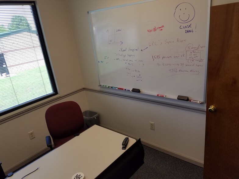 More Photos Of 1802 Williamson Ct, Brentwood Office For Lease