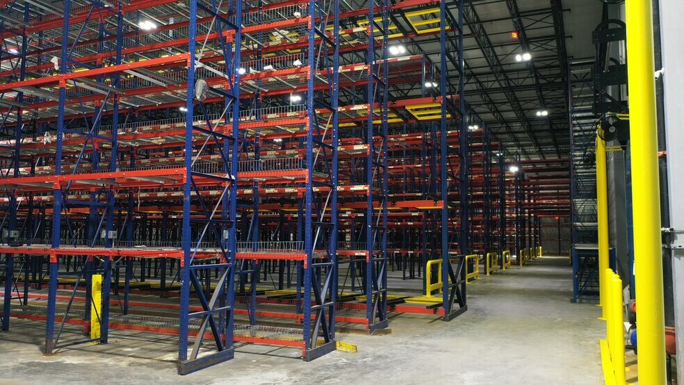 More Photos Of 3737 N Broadway, Saint Louis Refrigeration Cold Storage For Lease
