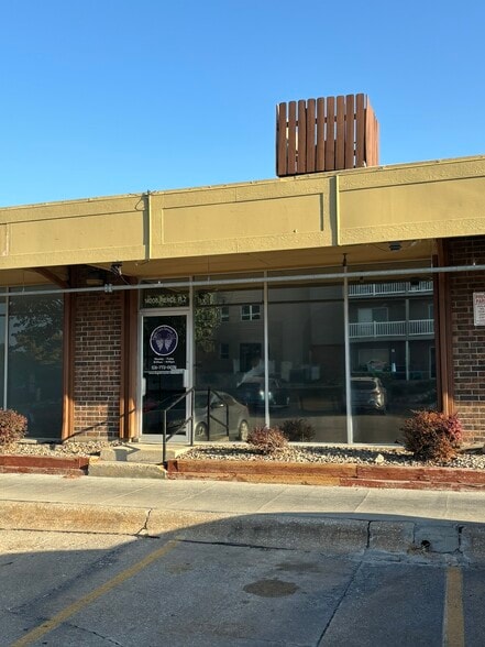More Photos Of 14202-14238 Pierce Plz, Omaha General Retail For Lease