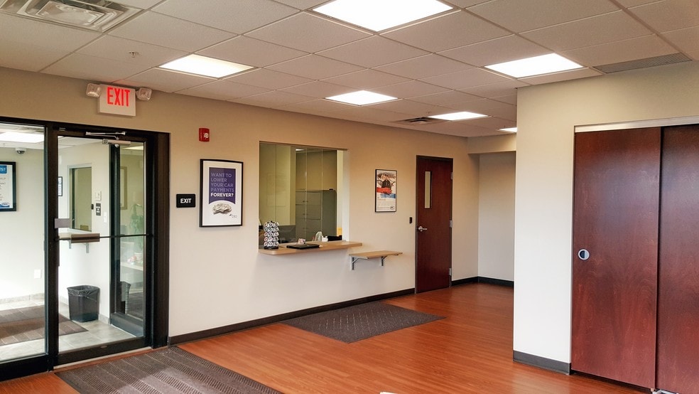 More Photos Of 2823 Gilchrist Rd, Akron Warehouse For Lease