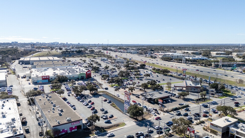 More Photos Of 12651 Vance Jackson Rd, San Antonio Unknown For Lease