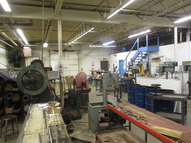 More Photos Of 3745 Dykstra Dr NW, Grand Rapids Manufacturing For Sale