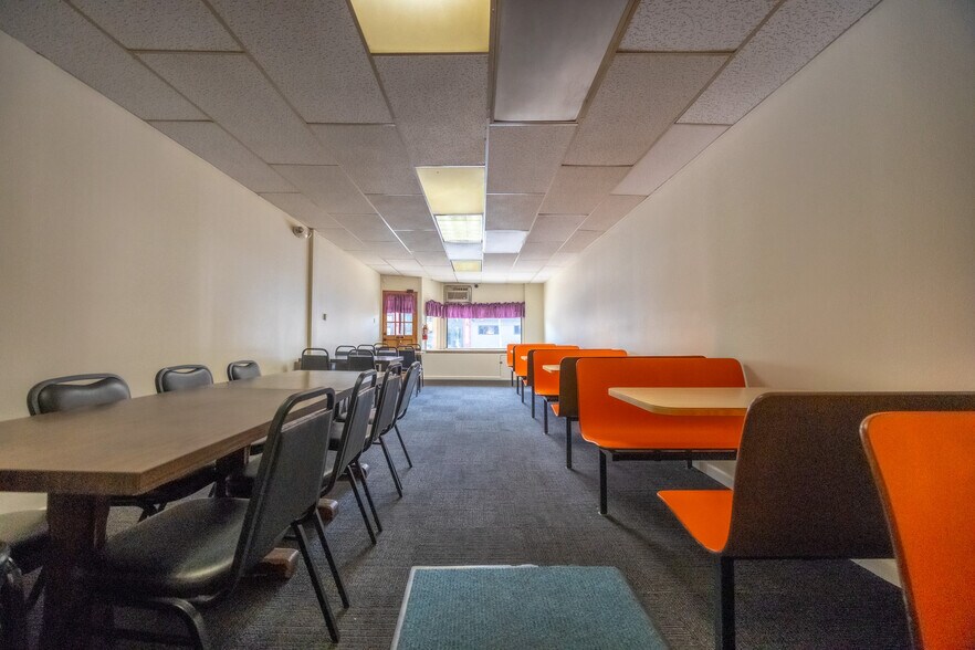 More Photos Of 322 Denver Ave, Fort Lupton Restaurant For Sale