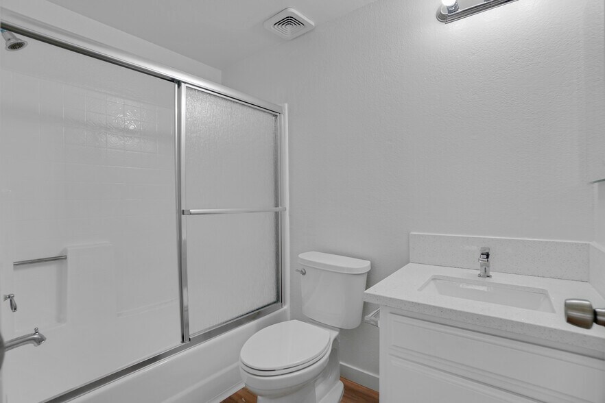 More Photos Of 519 South St, Glendale Apartments For Sale