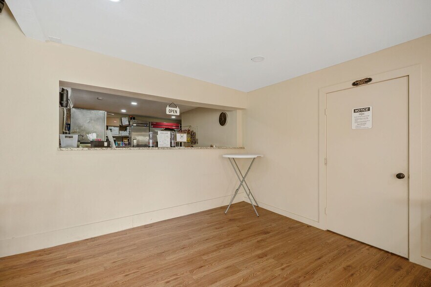 More Photos Of 19588 K St, Somerset Restaurant For Sale