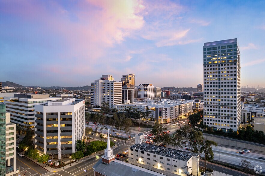 More Photos Of 700 N Central Ave, Glendale Office For Sale