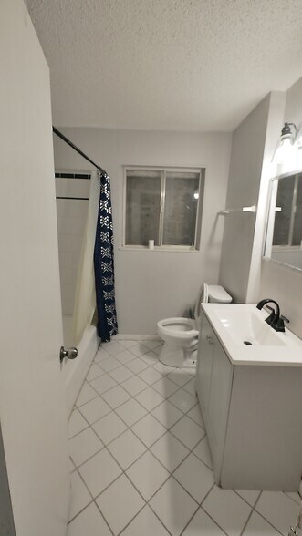 More Photos Of 7115 Satsuma Dr, Houston Unknown For Lease