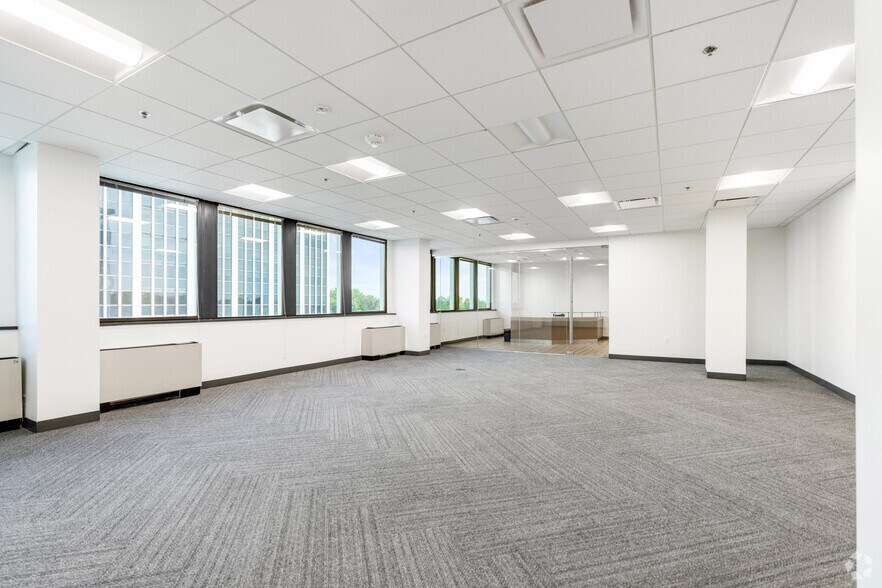 More Photos Of 6400 Arlington Blvd, Falls Church Office For Lease