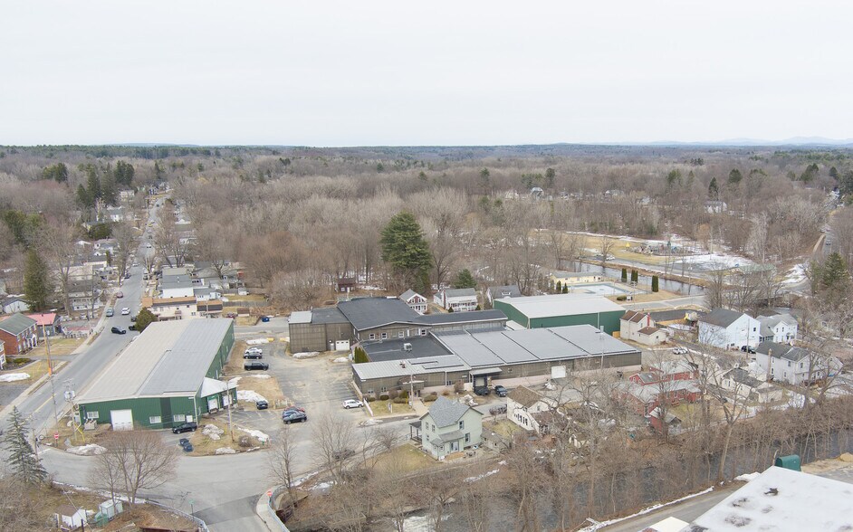 More Photos Of 27 Kent St, Ballston Spa Warehouse For Lease