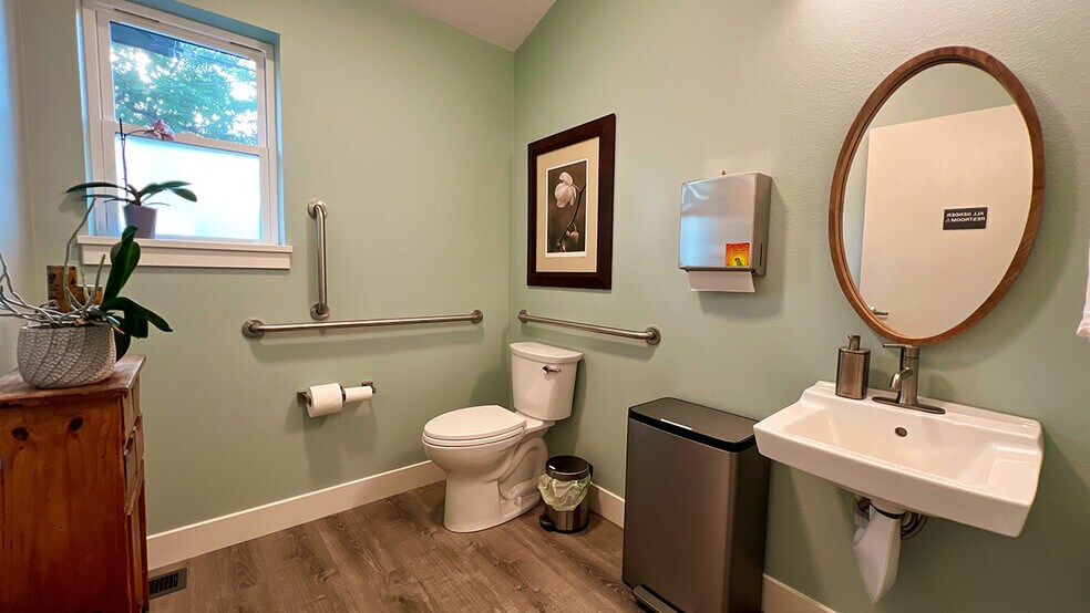 More Photos Of 310 W Baseline Rd, Lafayette Office For Sale