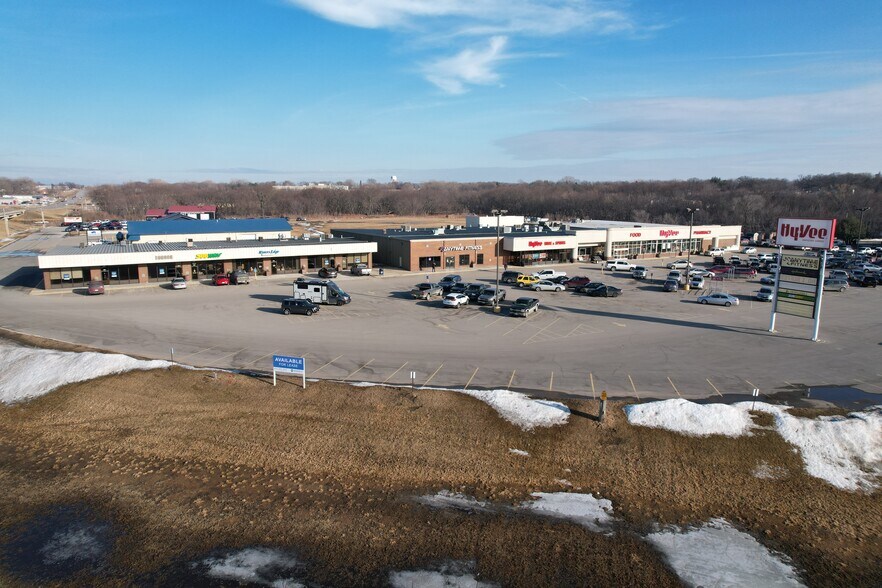 More Photos Of 1500 Highway 169 N, Algona Unknown For Lease
