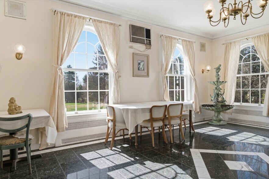 More Photos Of 2255 Ballston Ave, Saratoga Springs Restaurant For Sale
