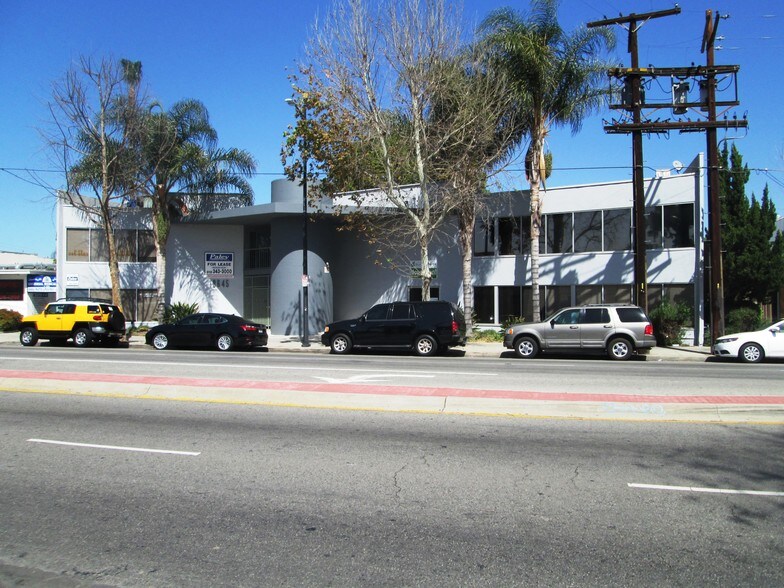More Photos Of 18645 Sherman Way, Reseda Loft Creative Space For Lease