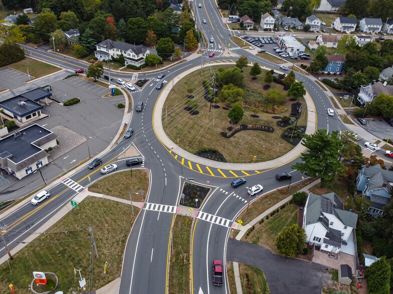 More Photos Of 221 S Main St, Flemington Office For Lease