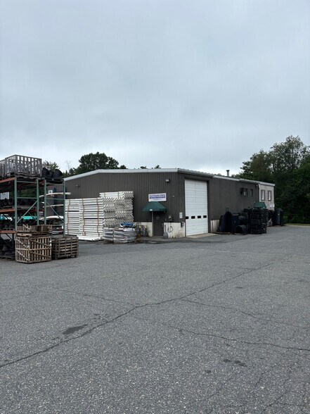Primary Photo Of 86 Elm St, Hopkinton Flex For Lease