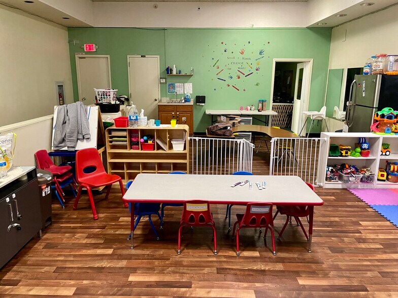 More Photos Of 2014-2016 Noble St, Swissvale Office For Sale