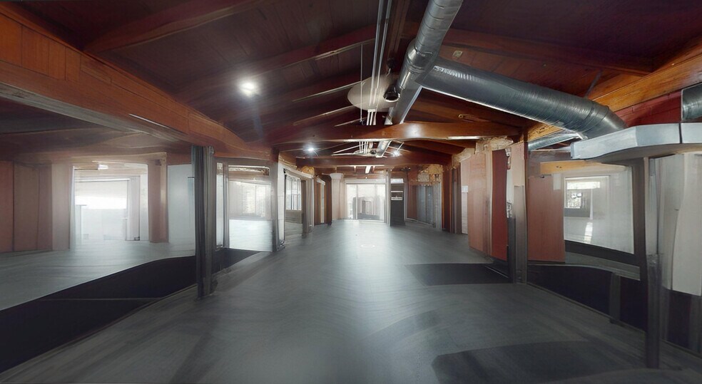 More Photos Of 3508 S Manhattan Ave, Tampa Health Club For Sale