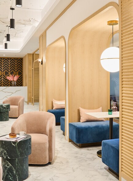 More Photos Of 745 Fifth Ave, New York Coworking Space