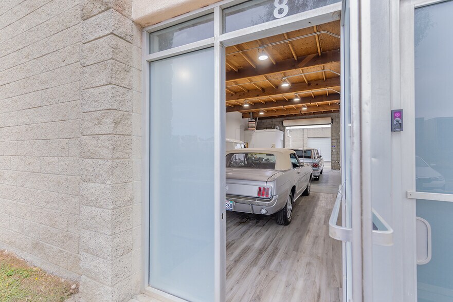 More Photos Of 2745 Sherwin Ave, Ventura Manufacturing For Sale