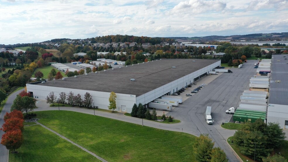 More Photos Of 250 Boulder Dr, Breinigsville Warehouse For Lease