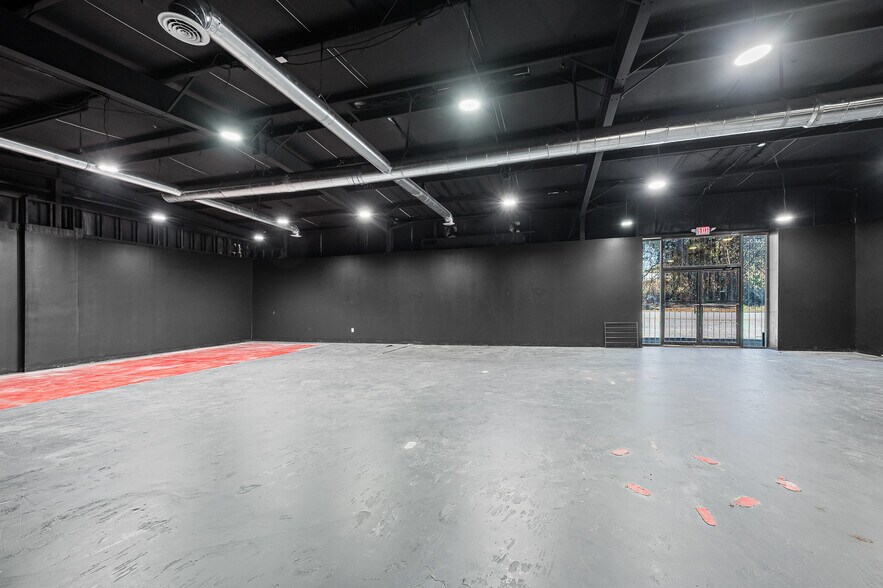 More Photos Of 14629 E Wade Hampton Blvd, Greer Freestanding For Sale