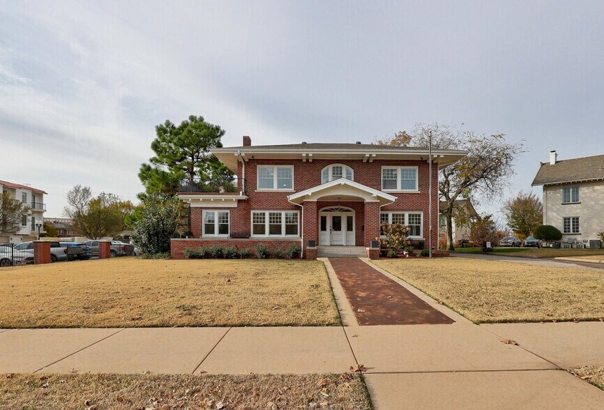 More Photos Of 1319 N Classen Dr, Oklahoma City Office For Lease