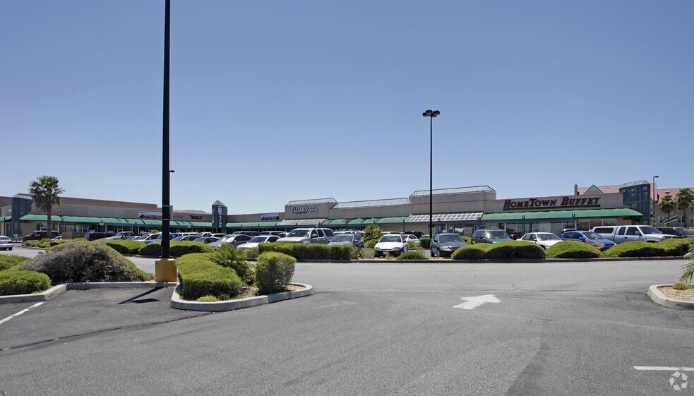 More Photos Of 330 W Rancho Vista Blvd, Palmdale Unknown For Lease