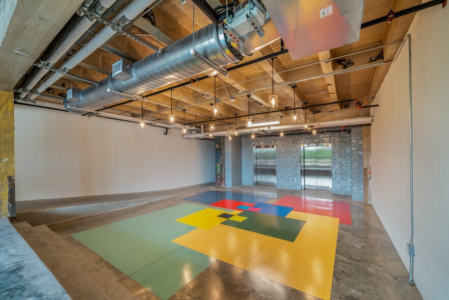More Photos Of 2410 Polk St, Houston Office For Lease