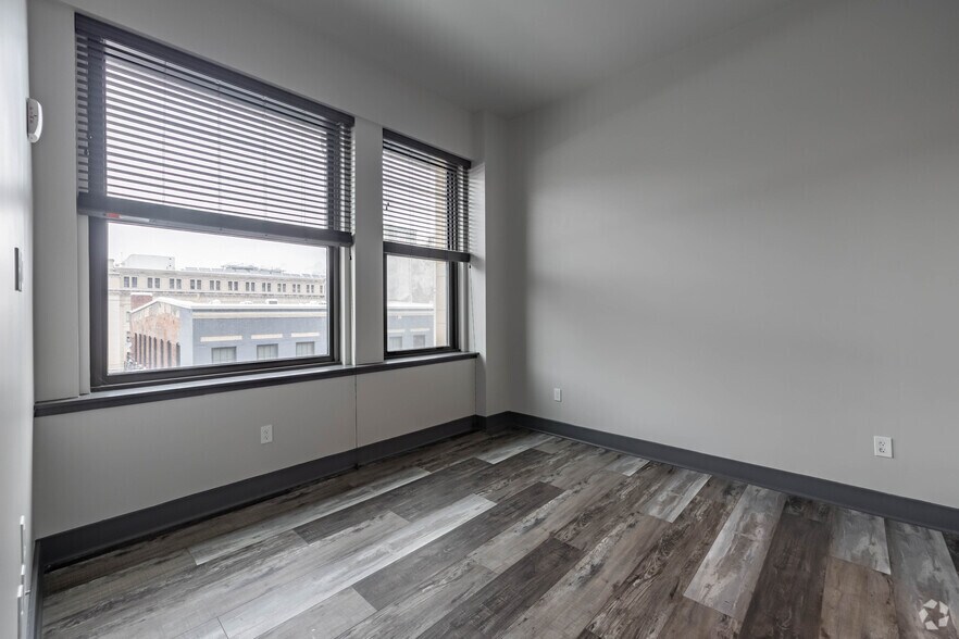 More Photos Of 830 Main St, Cincinnati Apartments For Lease